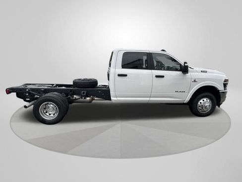 New 2025 RAM 3500 Big Horn image 8