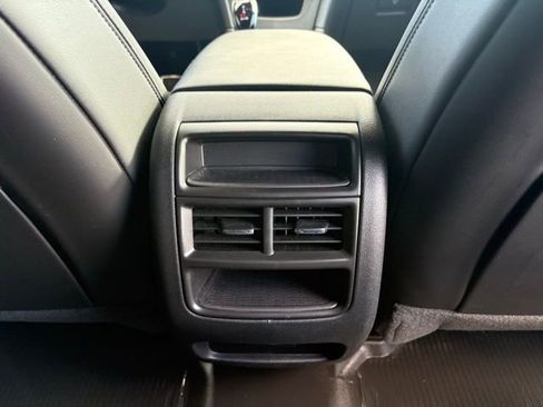 Used 2024 Cadillac XT5 Sportv image 39