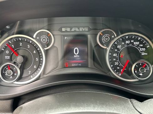 Certified 2025 RAM 2500 Big Horn AWD/4WD image 27