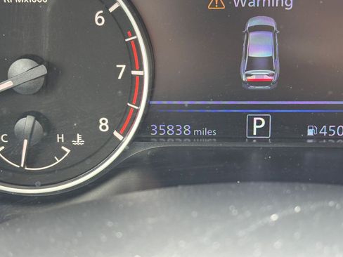 Used 2025 Nissan Altima 2.5 SV FWD image 40