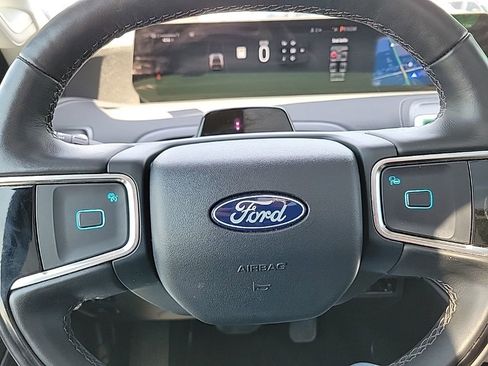 Used 2025 Ford Expedition Max Platinum AWD/4WD image 14