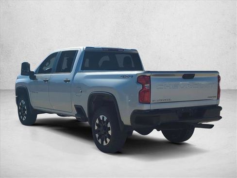Used 2020 Chevrolet Silverado 2500 Custom w/ Custom Value Package image 7