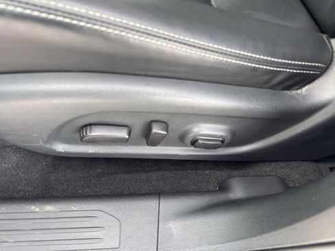 Certified 2023 Nissan Murano SV w/ SV Midnight Edition Package image 15