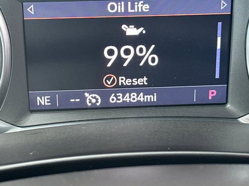 Used 2024 GMC Terrain SLT image 24