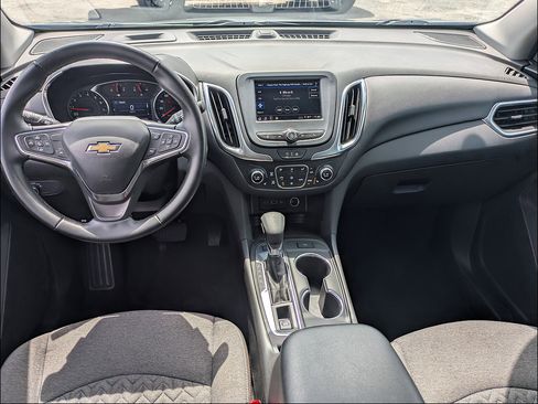 Used 2024 Chevrolet Equinox LT AWD/4WD image 16