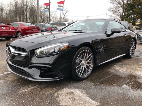 Used 2017 Mercedes-Benz SL 63 AMG image 2