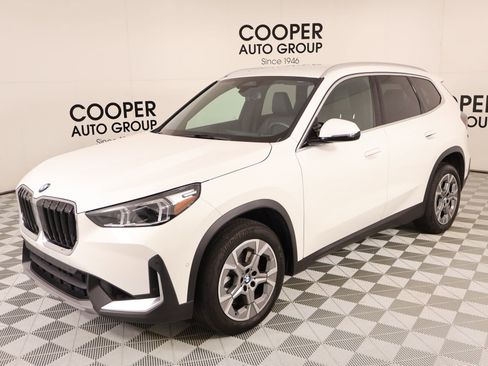 Used 2023 BMW X1 xDrive28i AWD/4WD image 10