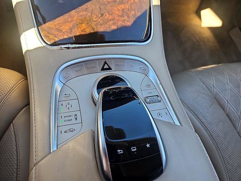 Used 2015 Mercedes-Benz S 550 4MATIC Sedan image 25