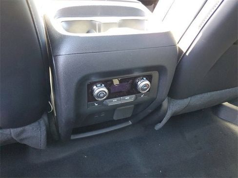 New 2026 GMC Acadia Elevation image 16