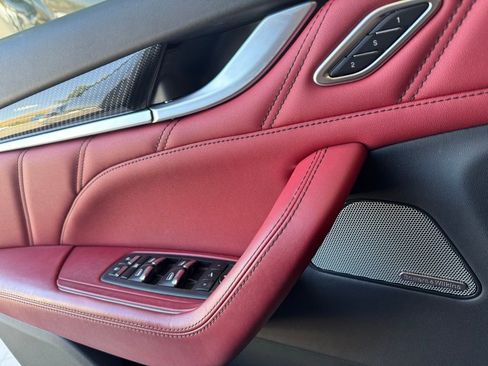 Used 2022 Maserati Levante Trofeo image 15