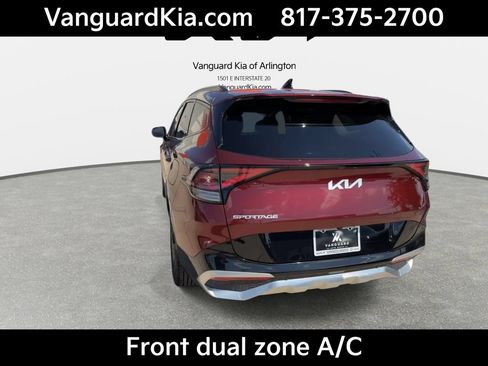 Certified 2025 Kia Sportage SX FWD image 8
