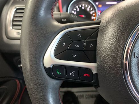 Used 2021 Jeep Compass Trailhawk AWD/4WD image 31