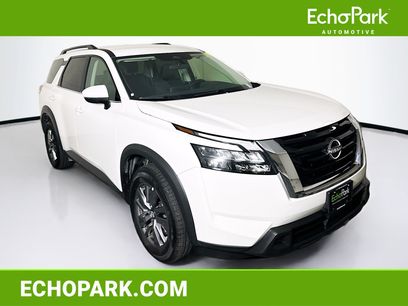 Used 2025 Nissan Pathfinder SV