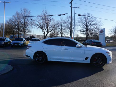 Used 2023 Genesis G70 3.3T w/ Sport Prestige Package image 3