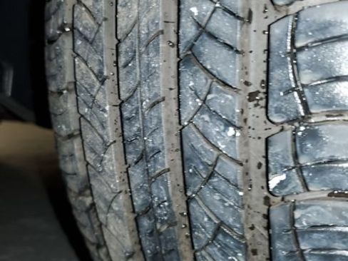 Used 2018 Ford Explorer XLT w/ Equipment Group 202A AWD/4WD image 29