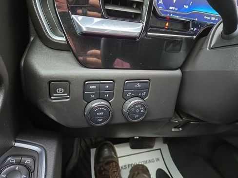 Used 2024 Chevrolet Silverado 1500 LT Trail Boss image 21