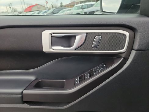 Certified 2020 Ford Explorer XLT w/ Comfort Package image 18
