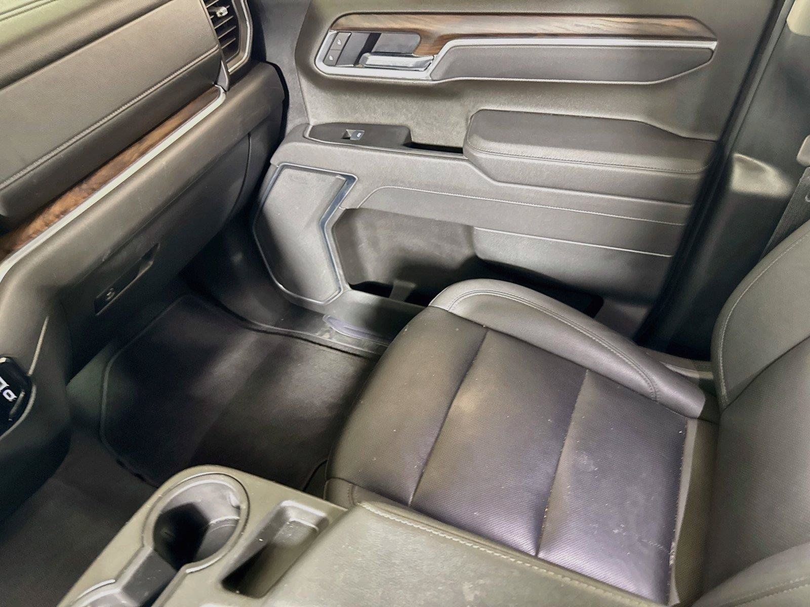 Used 2025 GMC Sierra 1500 SLT AWD/4WD image 21