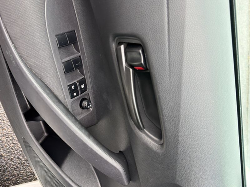 Used 2024 Toyota Corolla LE FWD image 10