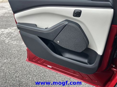 Certified 2023 Ford Mustang Mach-E Premium image 17