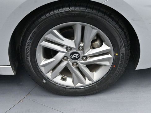 Used 2019 Hyundai Elantra SEL w/ Cargo Package image 28