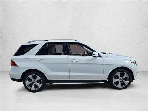 Used 2017 Mercedes-Benz GLE 350 image 4
