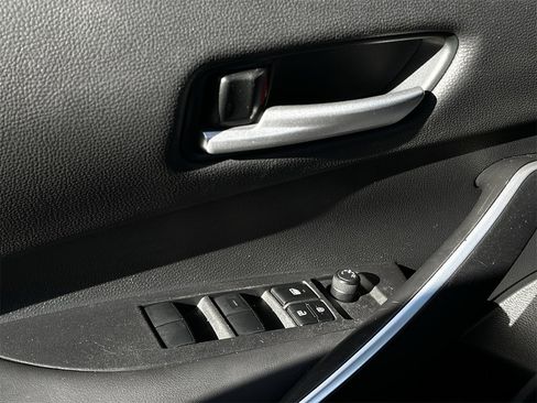 Used 2023 Toyota Corolla SE image 21