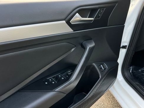 Used 2021 Volkswagen Jetta S w/ Driver Assistance Package image 11