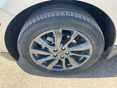 Certified 2023 Chevrolet Equinox RS w/ LPO, Floor Liner Package FWD image 8