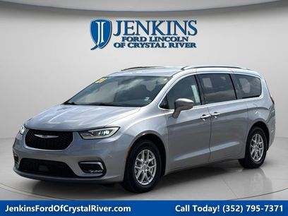 Used 2021 Chrysler Pacifica Touring-L w/ Premium & Safety Sphere Group