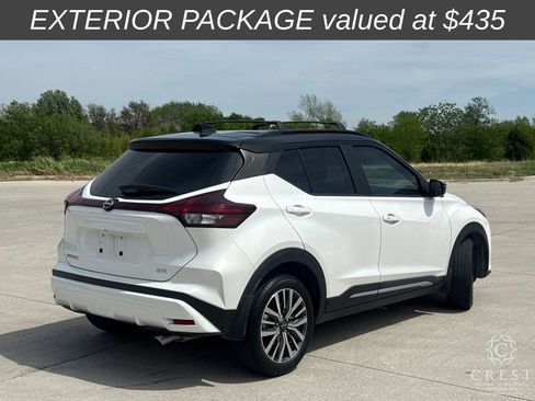 Used 2023 Nissan Kicks SR w/ Exterior Package image 2