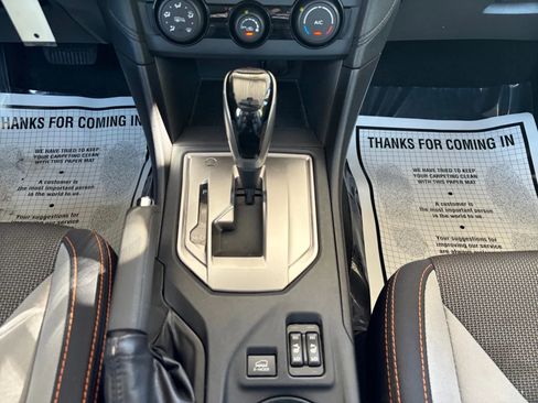 Used 2018 Subaru Crosstrek 2.0i Premium AWD/4WD image 25