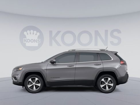 Used 2021 Jeep Cherokee Limited w/ Elite Package image 2