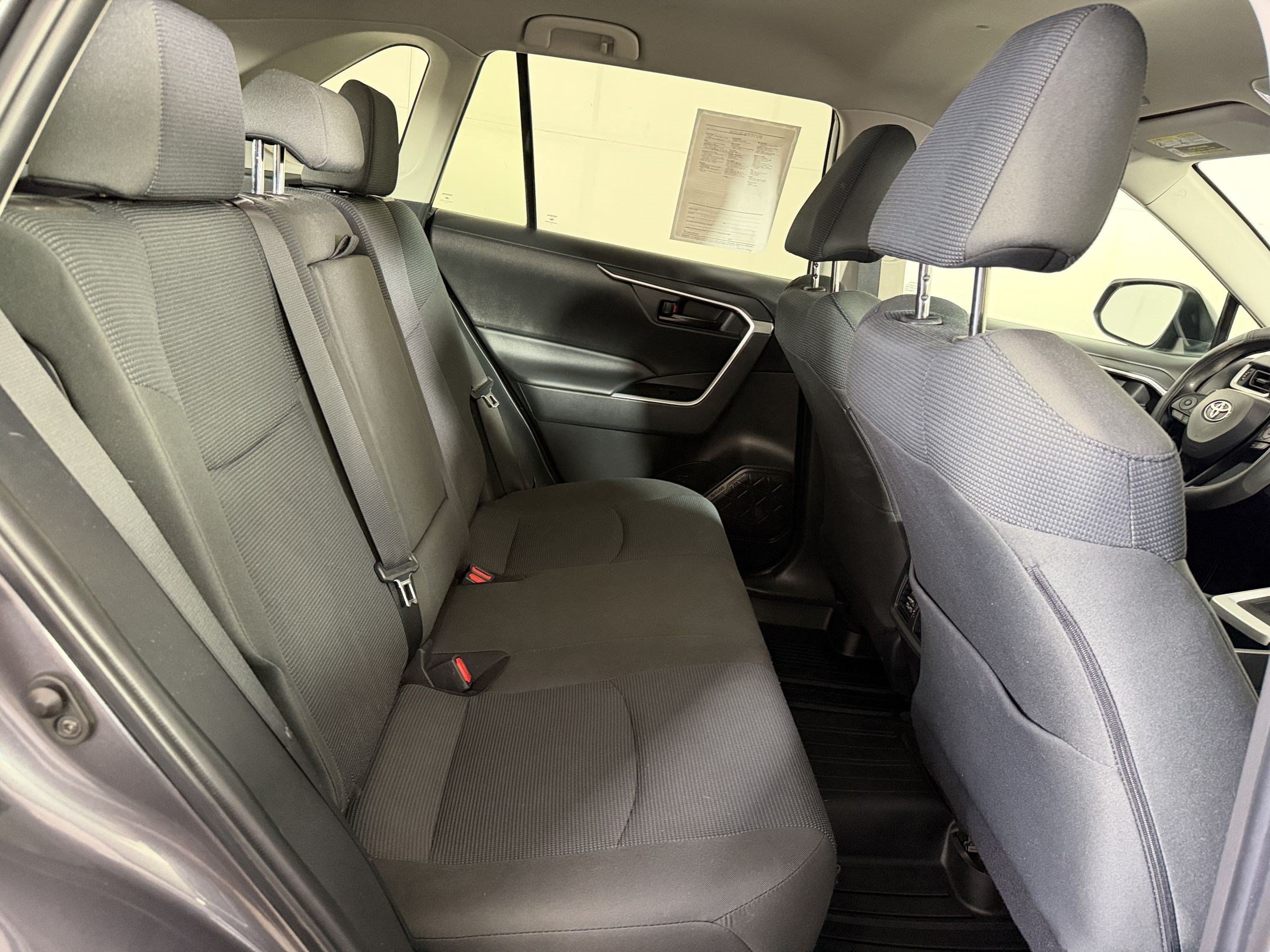 Used 2023 Toyota RAV4 LE AWD/4WD image 28