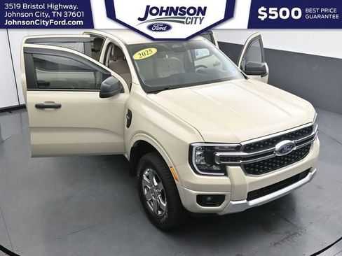 Used 2025 Ford Ranger XLT w/ Chrome Accent Package AWD/4WD image 36