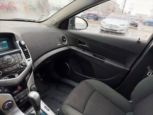 Used 2011 Chevrolet Cruze LT image 13