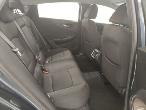 Used 2021 Chevrolet Malibu LT FWD image 19