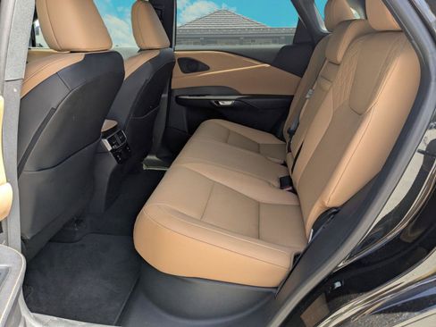 Used 2025 Lexus RX 350 FWD w/ Technology Package image 17