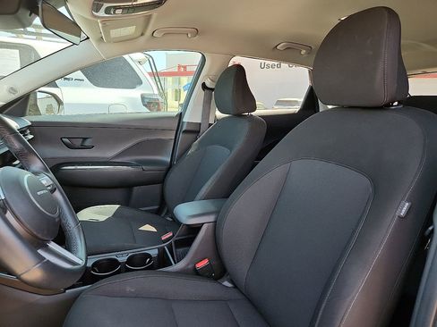 Used 2024 Hyundai Kona SEL w/ Convenience Package AWD/4WD image 9