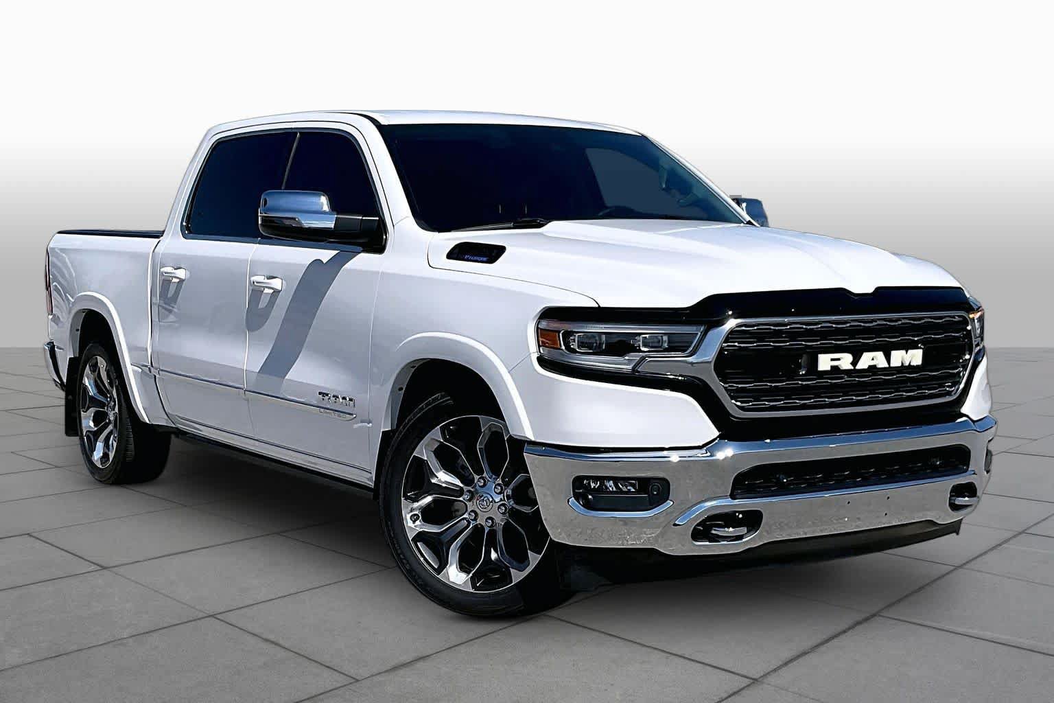 Used 2023 RAM 1500 Limited AWD/4WD image 3
