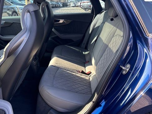 Used 2023 Audi S4 Premium w/ Convenience Package image 8