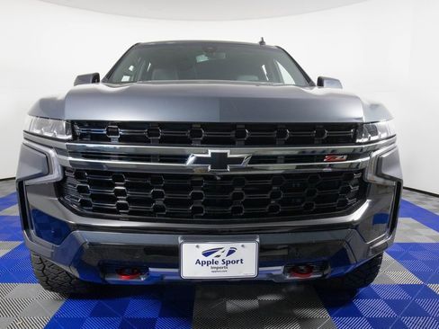 Used 2022 Chevrolet Tahoe Z71 w/ Z71 Off-Road Package image 2