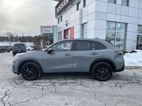 Used 2025 Honda HR-V Sport image 5