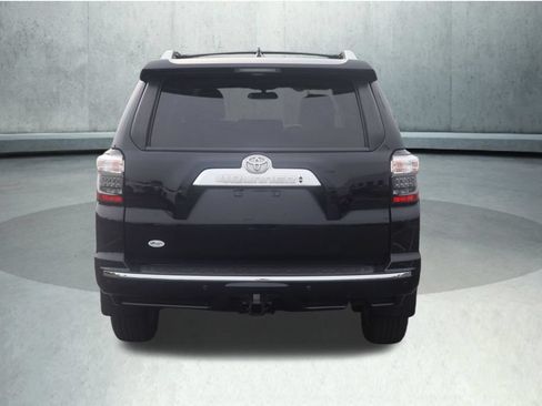 Used 2019 Toyota 4Runner Limited AWD/4WD image 17