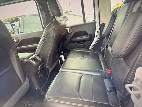 Used 2021 Jeep Wrangler Unlimited Sahara w/ Cold Weather Group AWD/4WD image 7