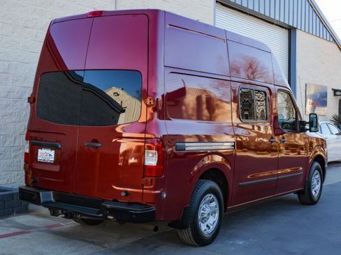 Used 2021 Nissan NV 3500 SV w/ Back Door Glass Package image 6