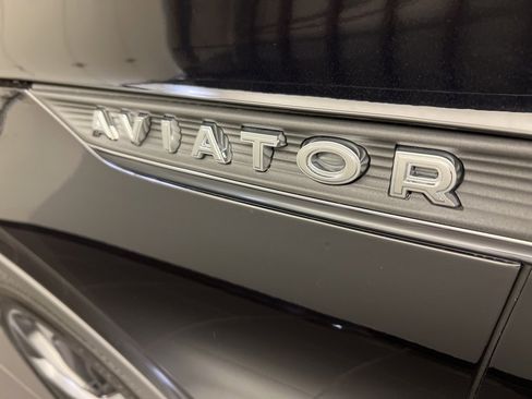 Used 2025 Lincoln Aviator Reserve w/ Equipment Group 201A image 43