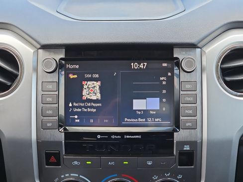 Used 2021 Toyota Tundra SR5 w/ SR5 Upgrade Package AWD/4WD image 17