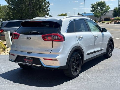 Used 2019 Kia Niro EX Premium w/ Sunroof Package FWD image 35