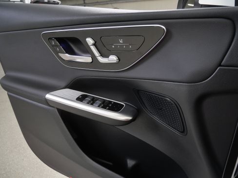 Certified 2026 Mercedes-Benz GLC 300 4MATIC image 29
